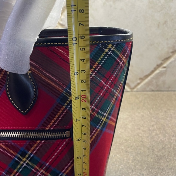 🆕 Dooney & Bourne Tartan Red Plaid Tote Bag - Picture 8 of 15